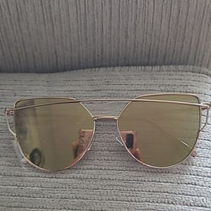 BRAND NEW 2022 CAT EYE WOMAN SUNGLASSES